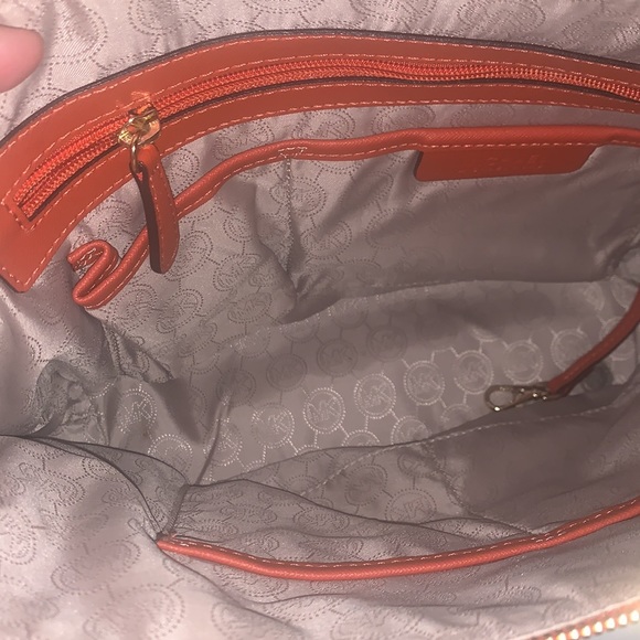 Michael Kors Purse - Picture 6 of 7